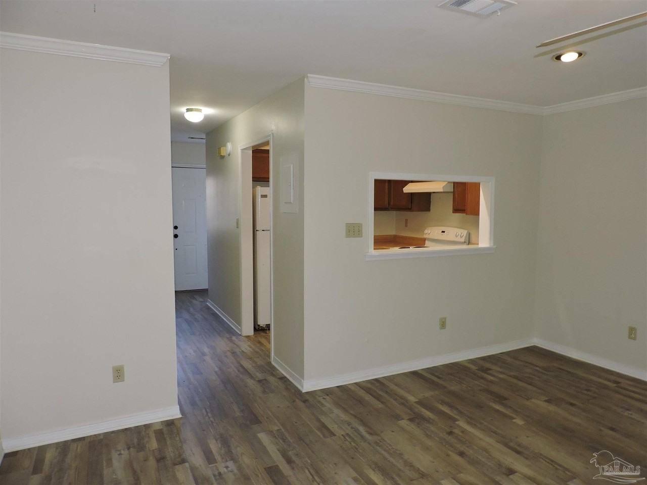 3155 Belle Meade Dr Apt C - Photo 5 of 19