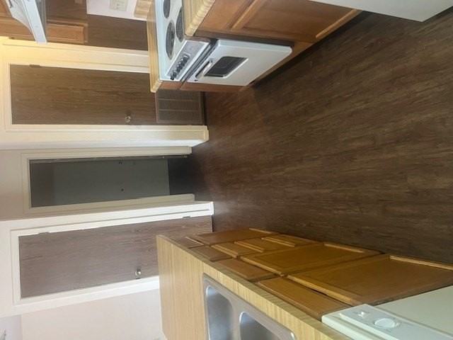 409 36th Pl - Photo 2 of 7