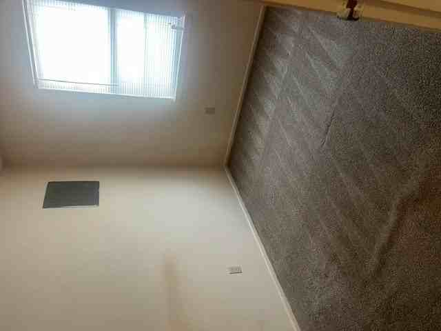 409 36th Pl - Photo 3 of 7