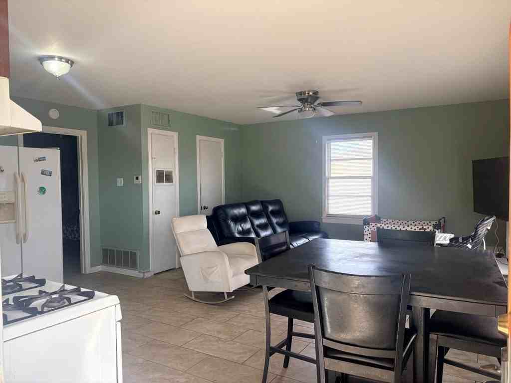 2508A W Kansas Ave Unit A - Photo 2 of 9