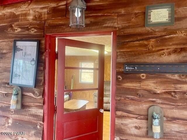 112 Maurauder Ln - Photo 5 of 24