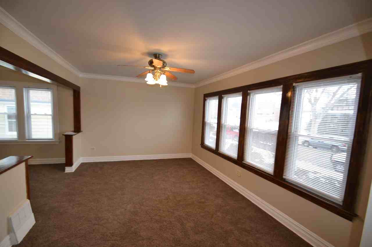 2914 Gustav St - Photo 2 of 11