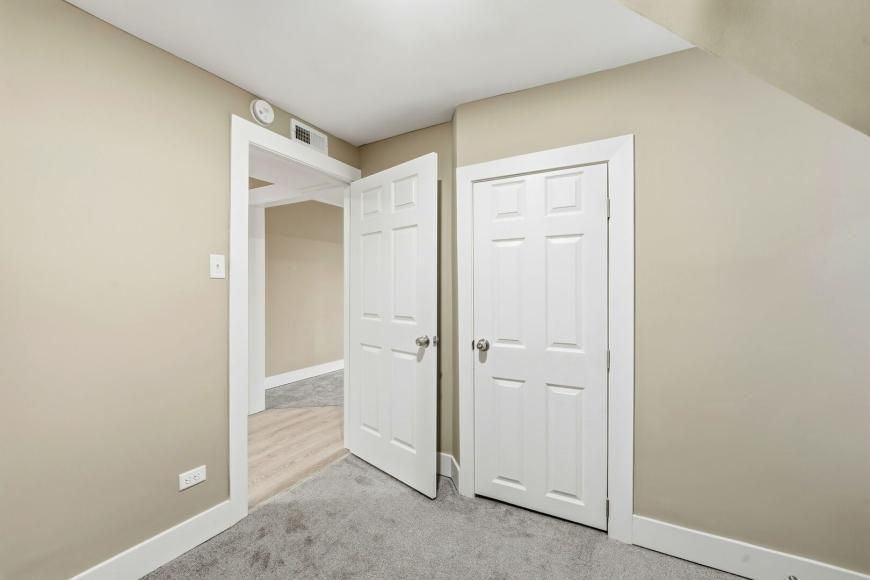 1217 N Harding Ave - Photo 6 of 10