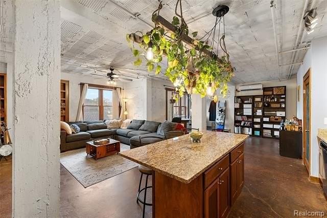 78 Watson St - Photo 2 of 45