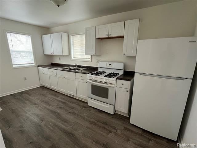 438 Kenilworth Ave - Photo 5 of 18