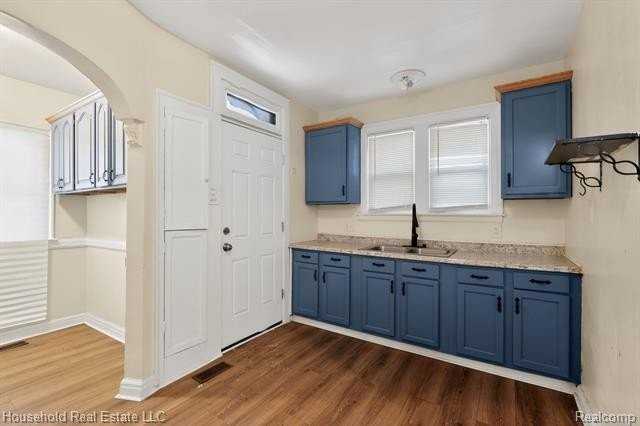 16233 La Salle Ave - Photo 2 of 14