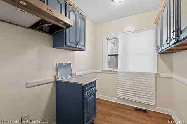 16233 La Salle Ave - Photo 3 of 14