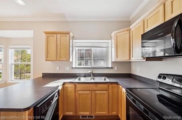 22089 Parkview Dr - Photo 6 of 11