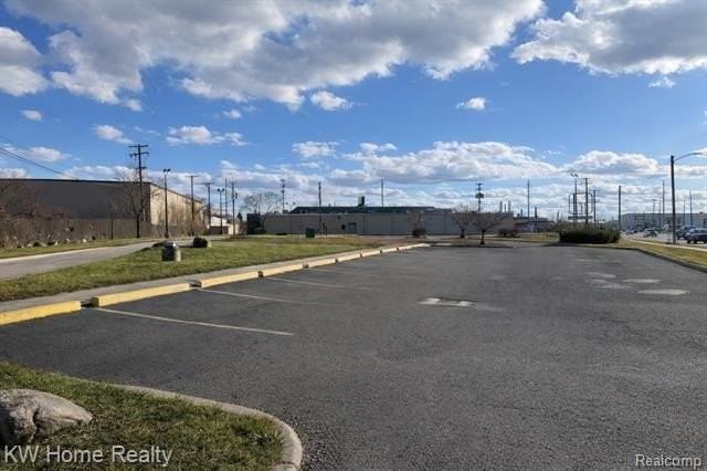 20800 Groesbeck Hwy - Photo 5 of 8