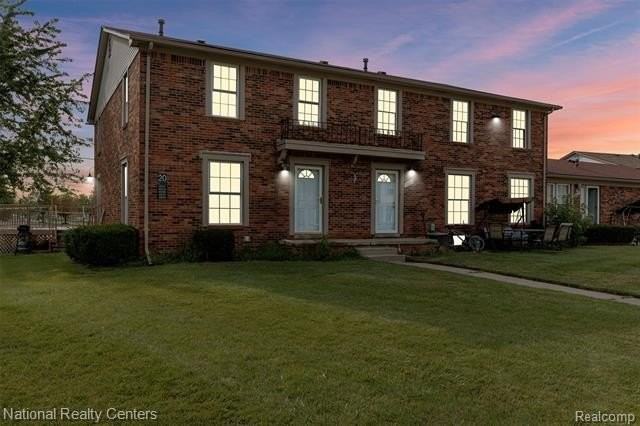 35221 Tall Oaks Dr - Photo 4 of 17