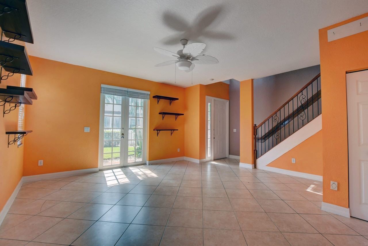 120 Ocean Cay Way - Photo 4 of 50