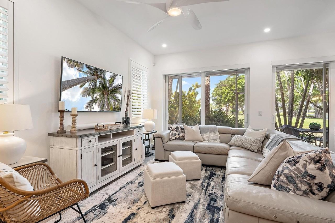 503 Resort Ln - Photo 7 of 36