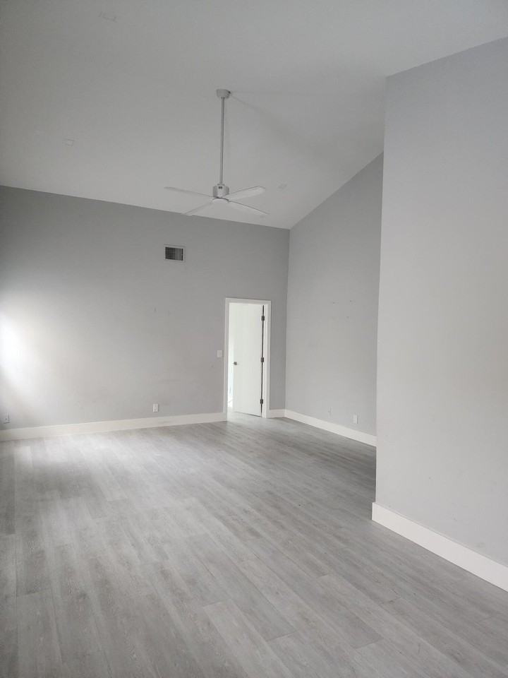 8933 Se Hobe Ridge Ave - Photo 7 of 17