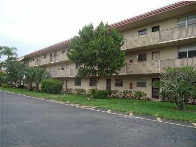 3900 Nw 76th Ave #107