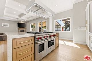 1832 11th St - Photo 7 of 8