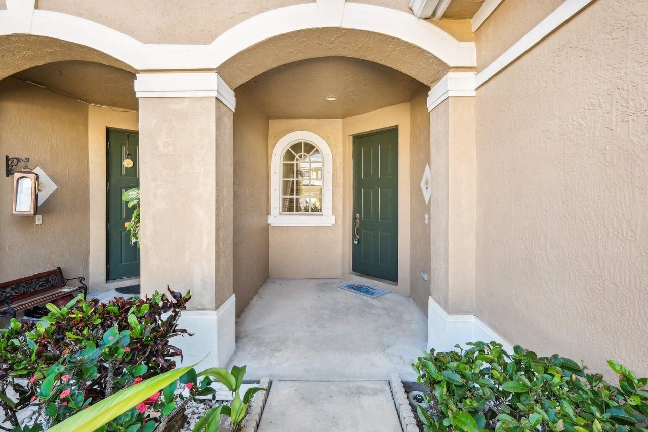 4963 Grinnell St - Photo 5 of 48