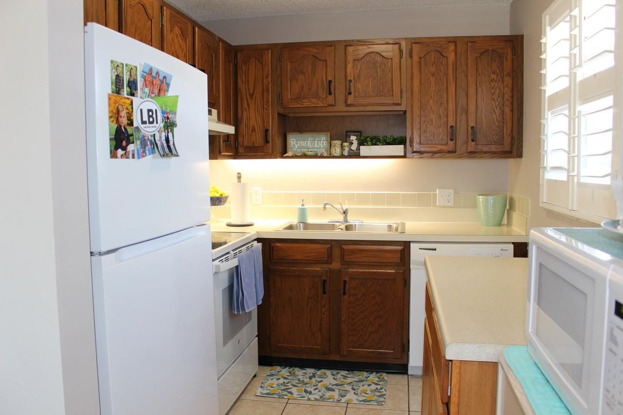 30 Lake Vista Trl Apt 205 - Photo 4 of 21