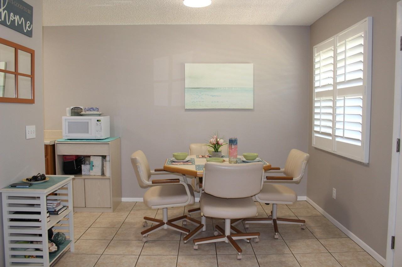 30 Lake Vista Trl Apt 205 - Photo 5 of 21