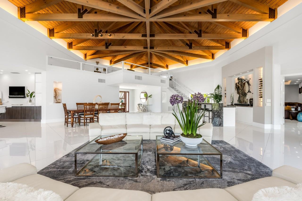 3521 Glenwood Ct - Photo 5 of 50