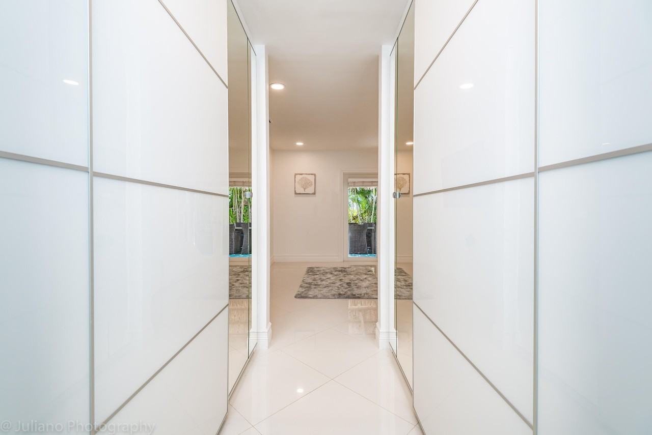 1510 Se 14th Ct - Photo 6 of 27