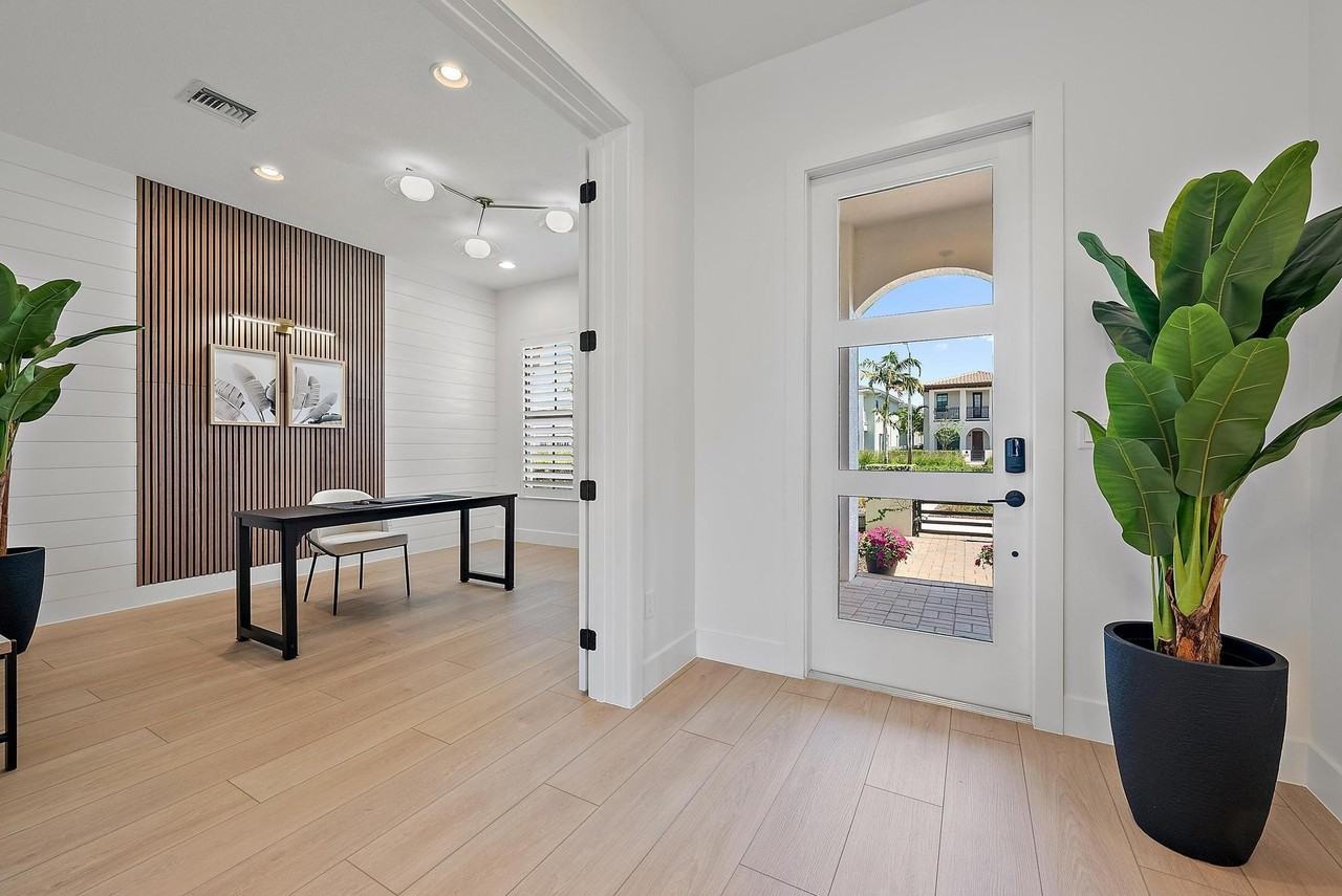 13197 Alton Rd - Photo 7 of 44