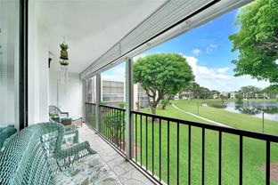 5250 Las Verdes Cir Apt 212 - Photo 1 of 1