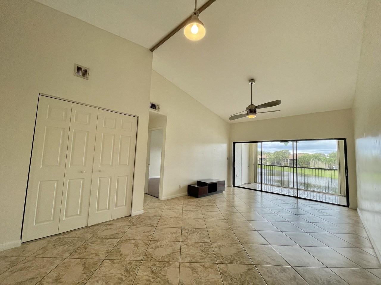 2297 Sw 15th St Apt 122 - Photo 5 of 47