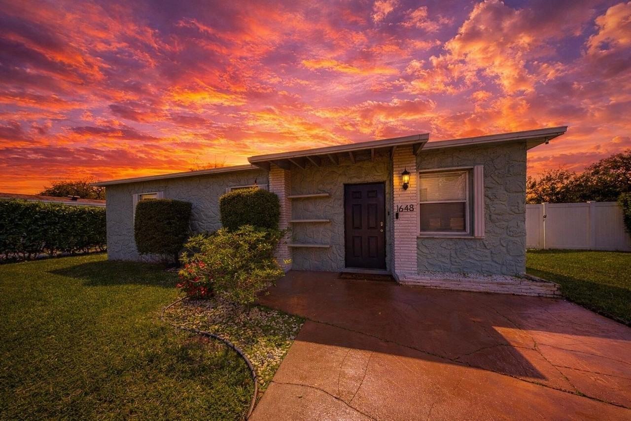 1648 Nw 13th St - Photo 2 of 26