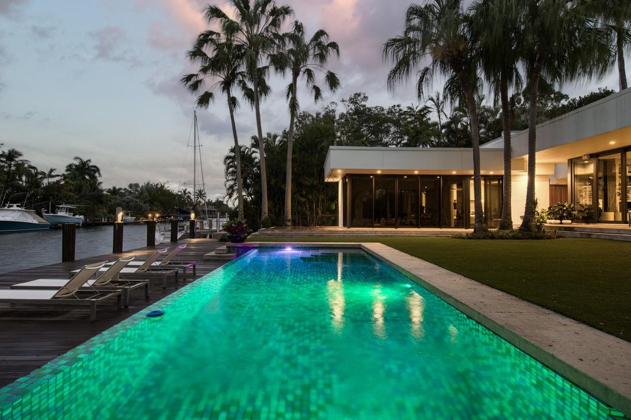 420 Se 17th Ave - Photo 7 of 50