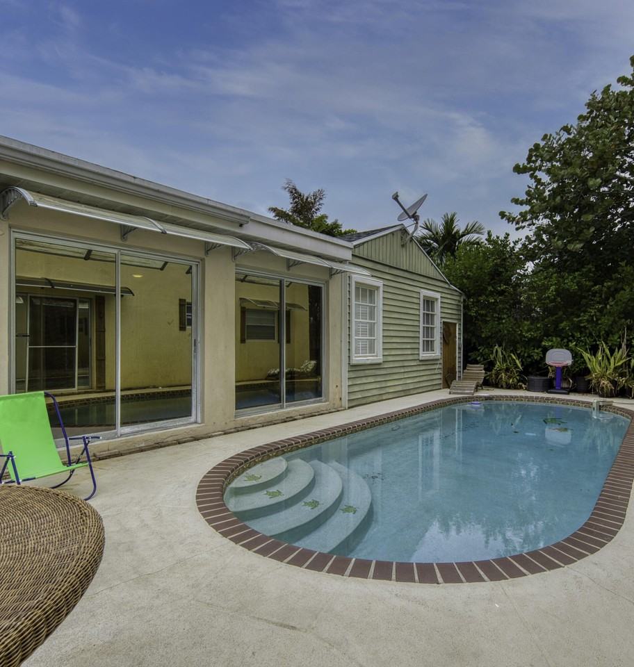 216 S Ocean Breeze Unit Main - Photo 7 of 29