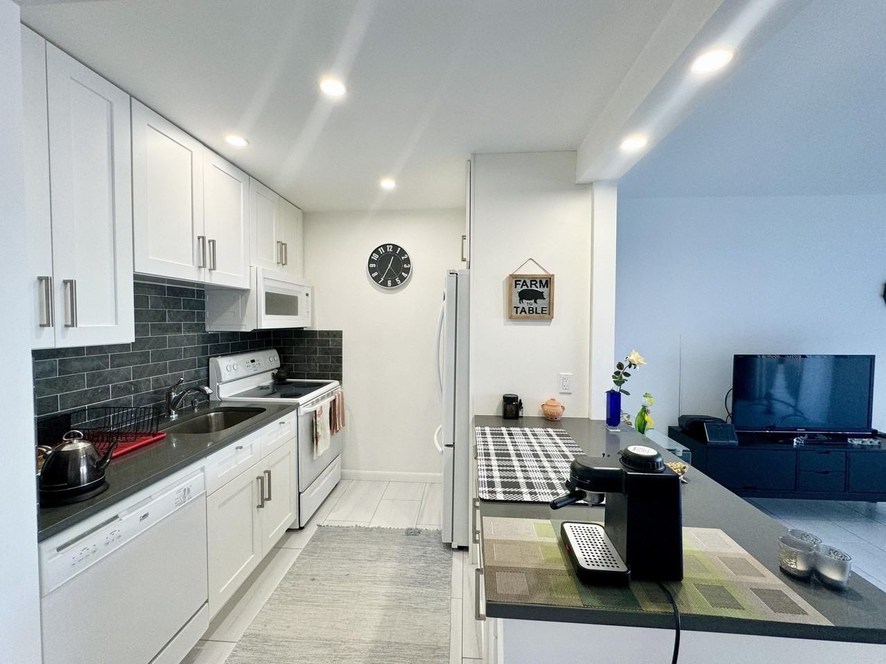 4501 S Ocean Blvd Apt E5 - Photo 7 of 31