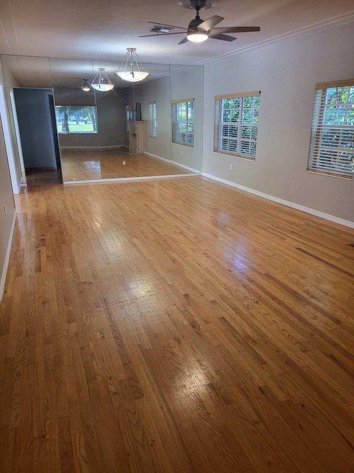 6625 Nervia St - Photo 3 of 11