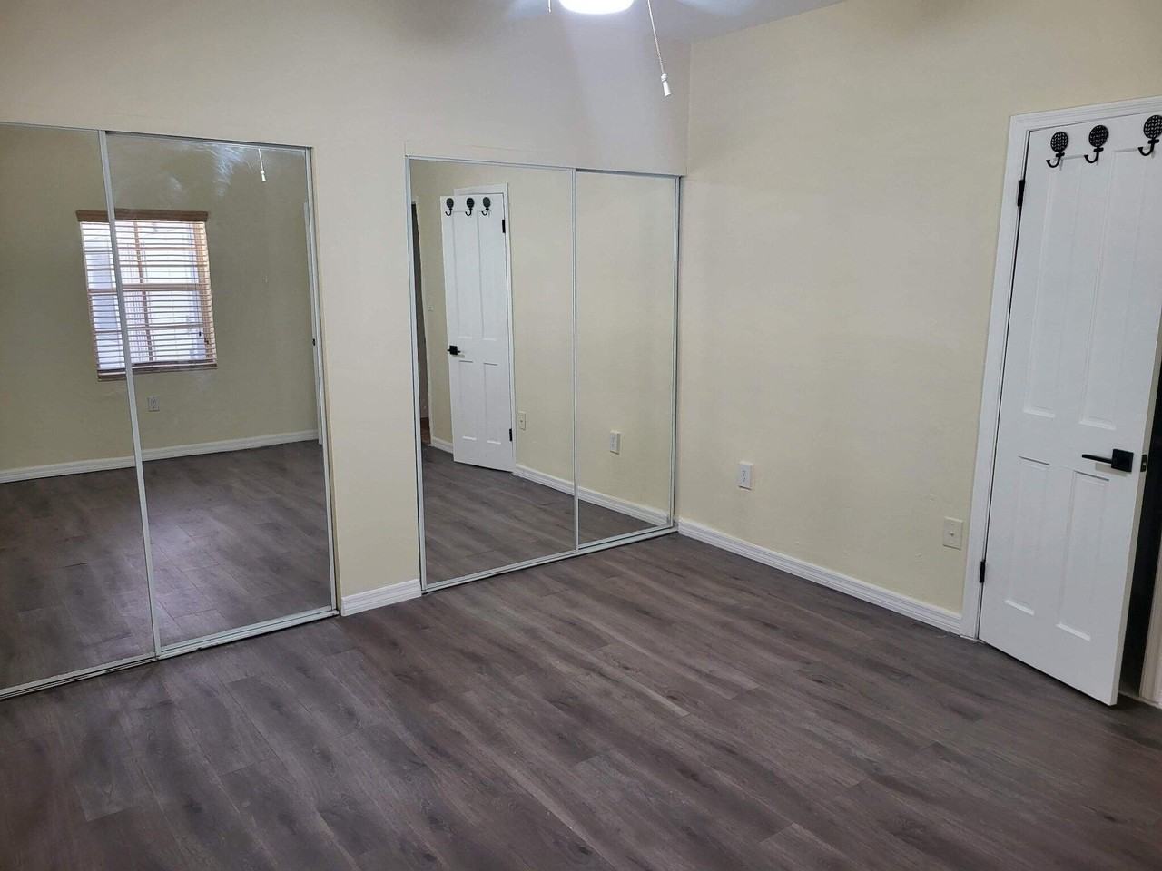 6625 Nervia St - Photo 5 of 11