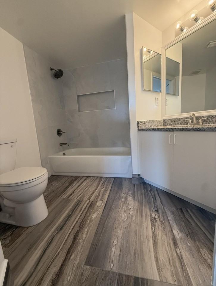 100 Crestwood Ct N Apt 111 - Photo 6 of 19