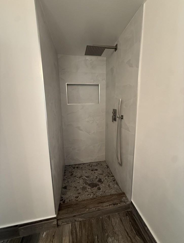 100 Crestwood Ct N Apt 111 - Photo 7 of 19