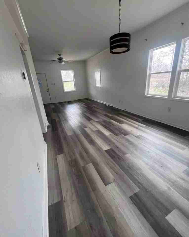 630 W Marietta St #1 - Photo 6 of 21