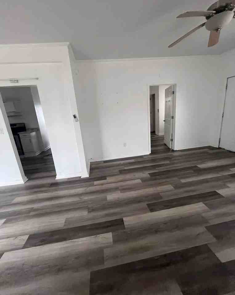 630 W Marietta St #1 - Photo 7 of 21