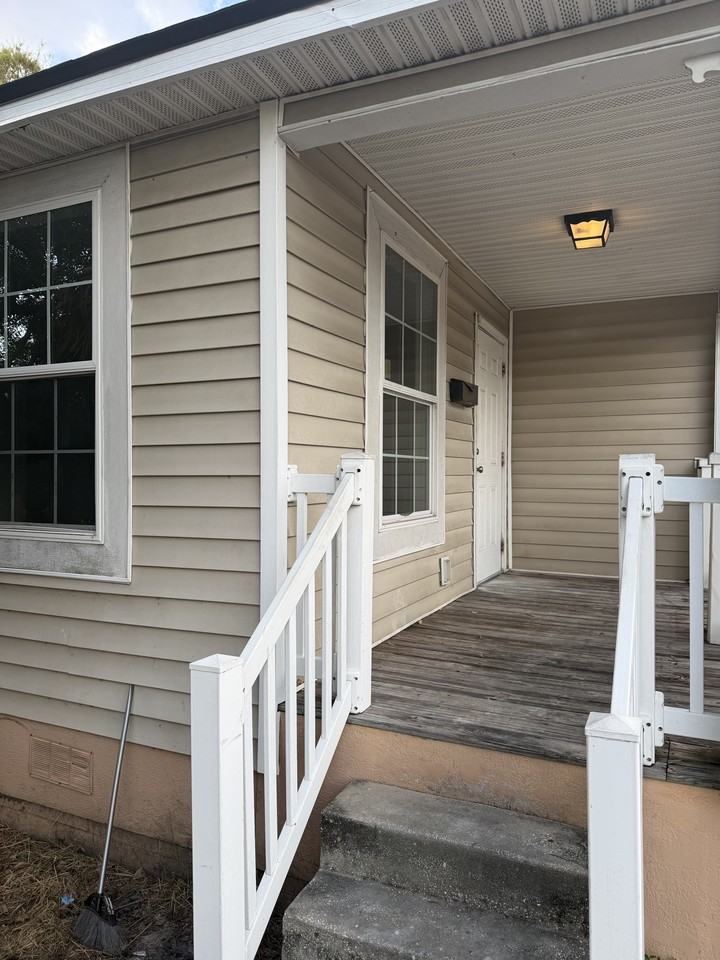 735 21st St S #1 - Photo 2 of 16