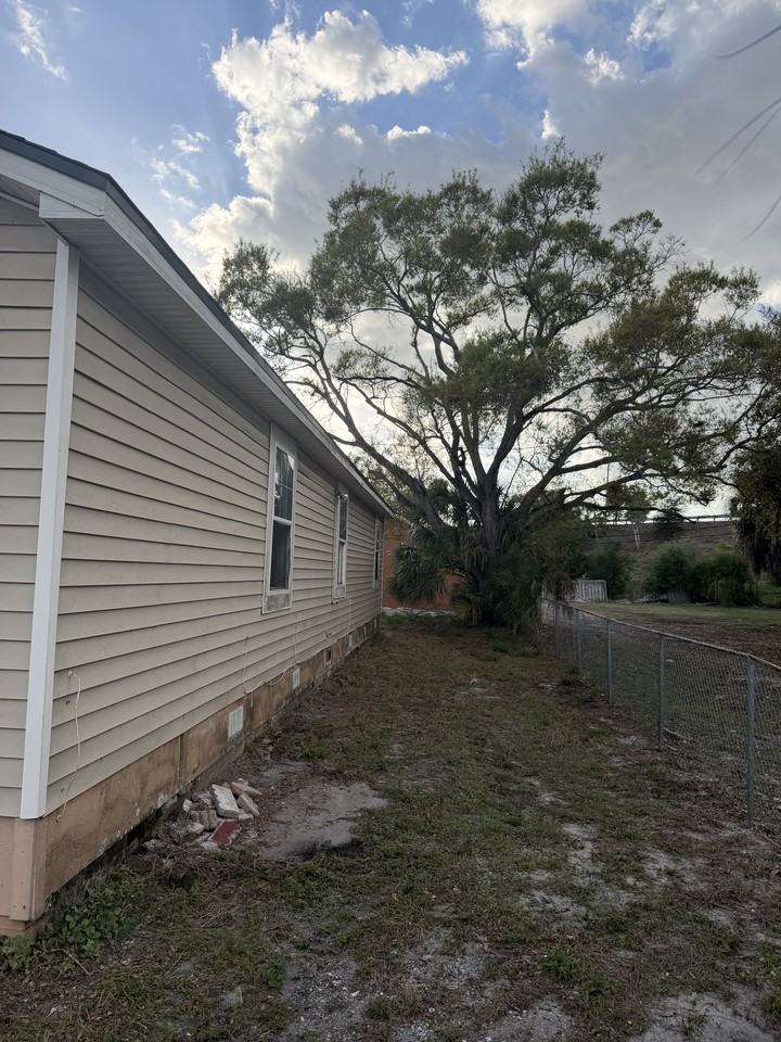 735 21st St S #1 - Photo 3 of 16