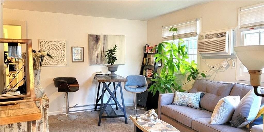 2335 Hemlock Ln N - Photo 3 of 41