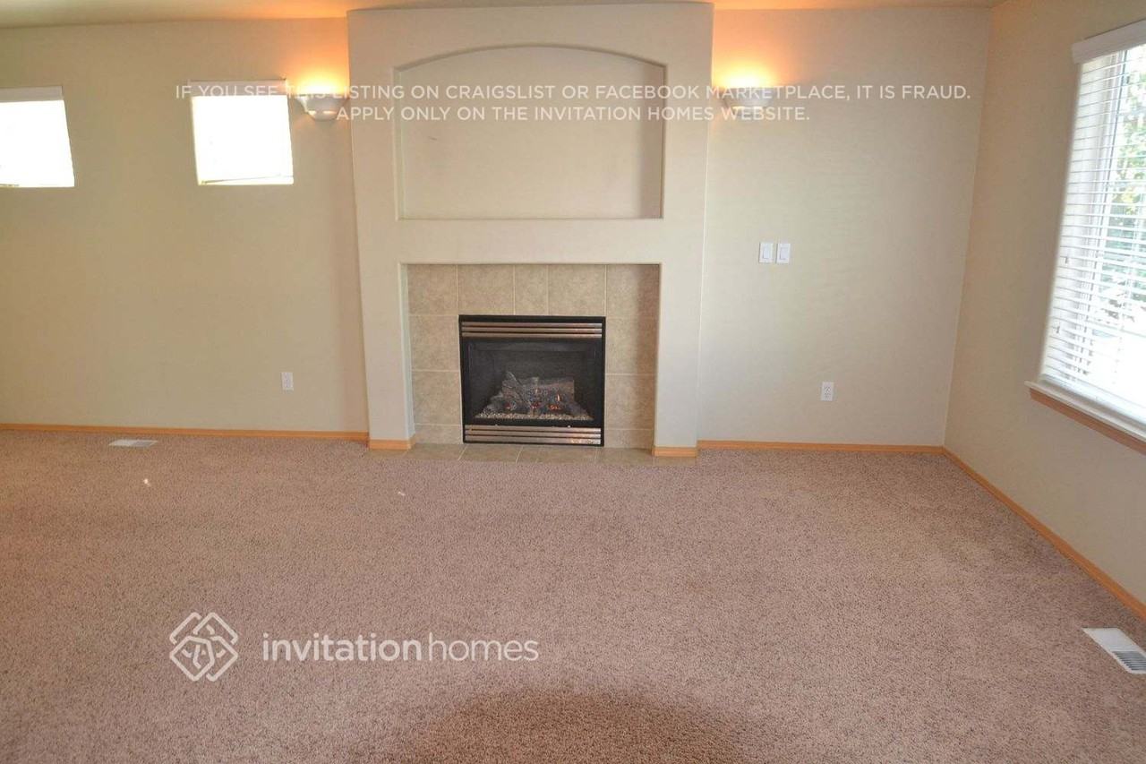 18403 96th Ave E - Photo 2 of 14