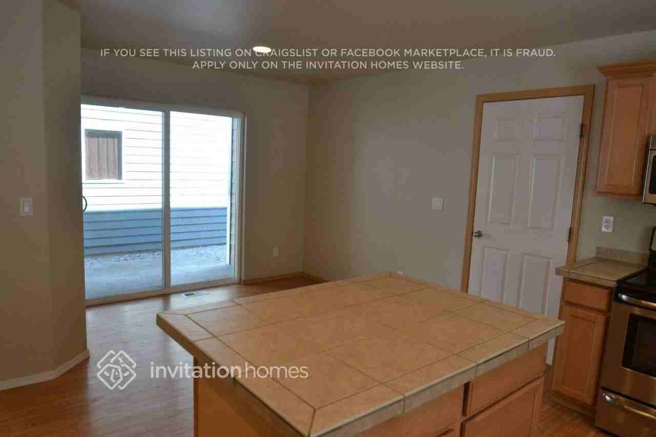 18403 96th Ave E - Photo 6 of 14