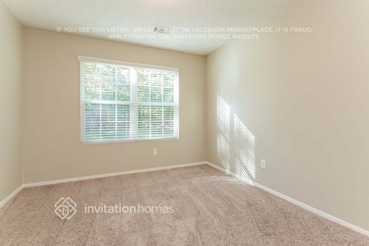 11175 Bramshill Dr - Photo 7 of 13