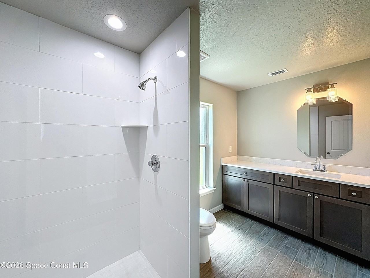 1101 San Filippo Dr Se - Photo 4 of 22