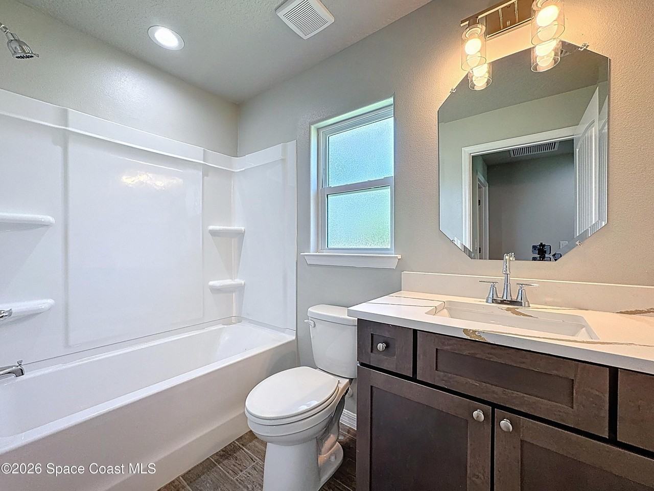1101 San Filippo Dr Se - Photo 6 of 22