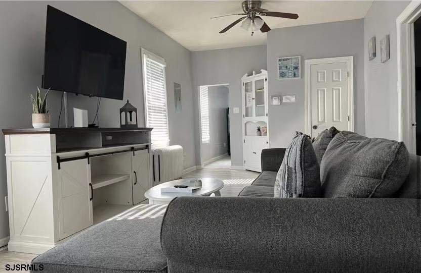 1420 N Arkansas Ave - Photo 3 of 7