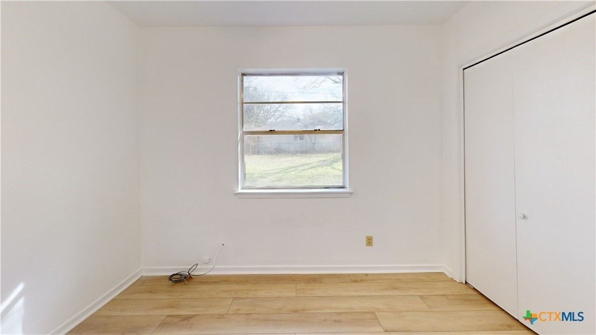 1102 S Ann Blvd - Photo 5 of 13