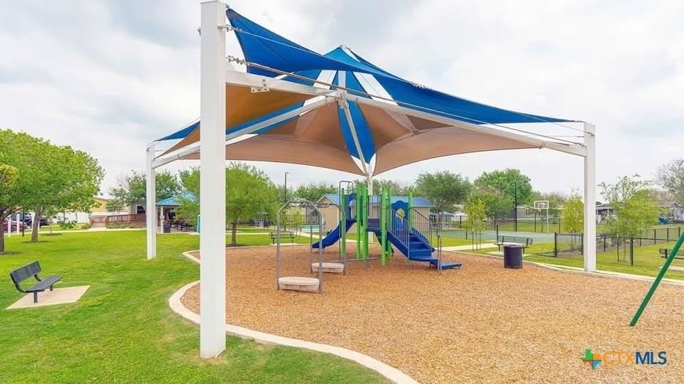 456 Limestone Dr - Photo 4 of 20