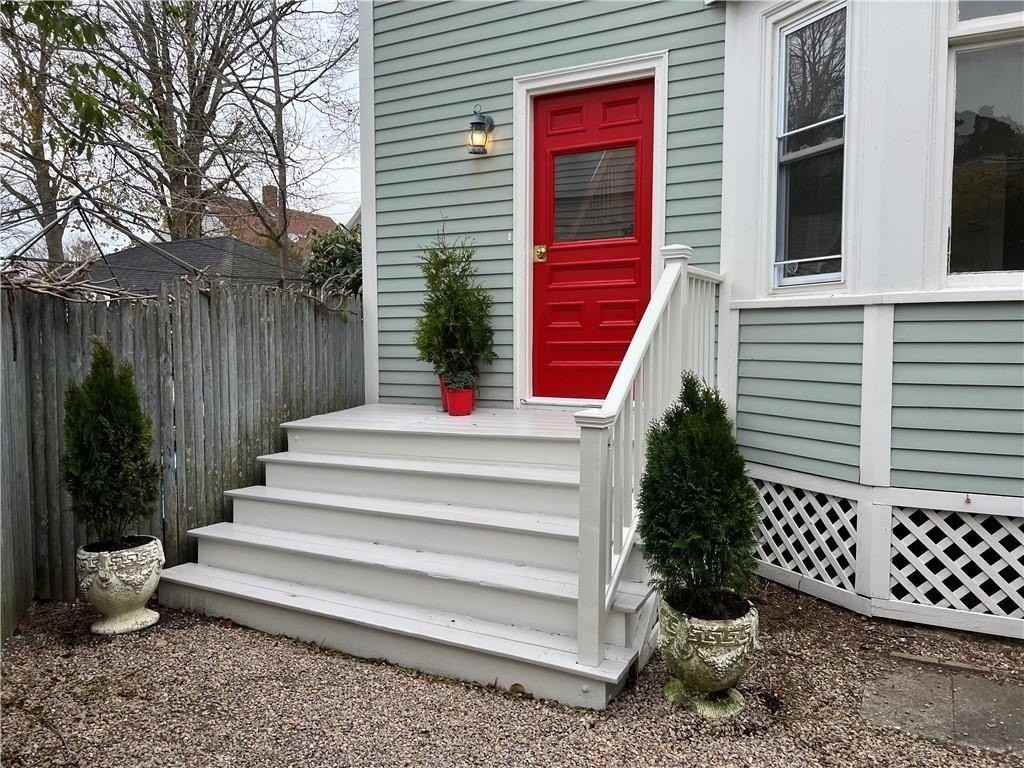 109 2nd St - Photo 3 of 22