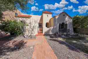 featured image of 2221 E 1st St